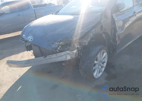 2009 Toyota Matrix Xrs z USA, uszkodzony, nr VIN 2T1GE40E29C004699